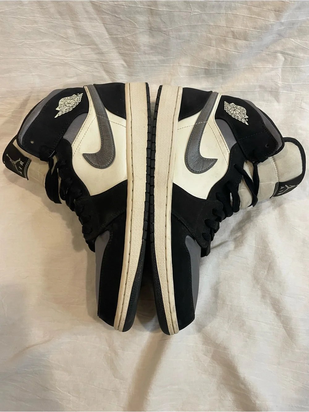 Nike Air Jordan 1 Mid Grey Fog Satin Toe Men’s Size 12 Sneakers 852542-011